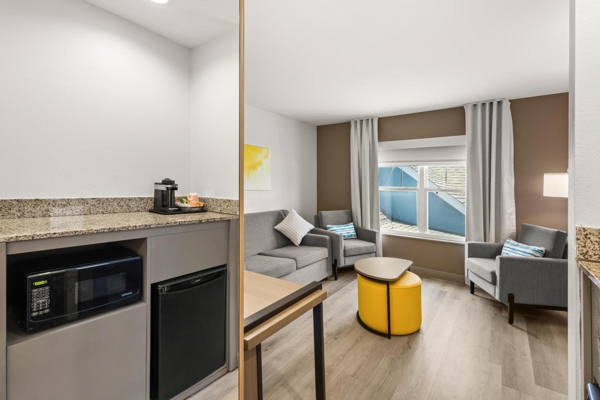 Hotel Comfort & South